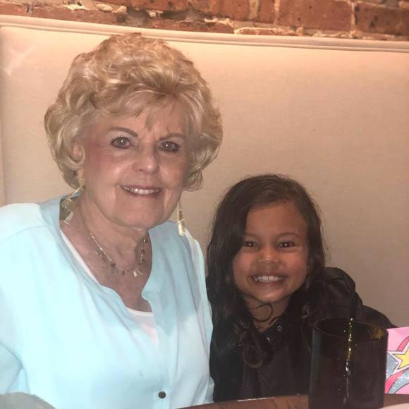 Profile Picture of Coralou Higgins (@coralouhiggins) on Poshmark