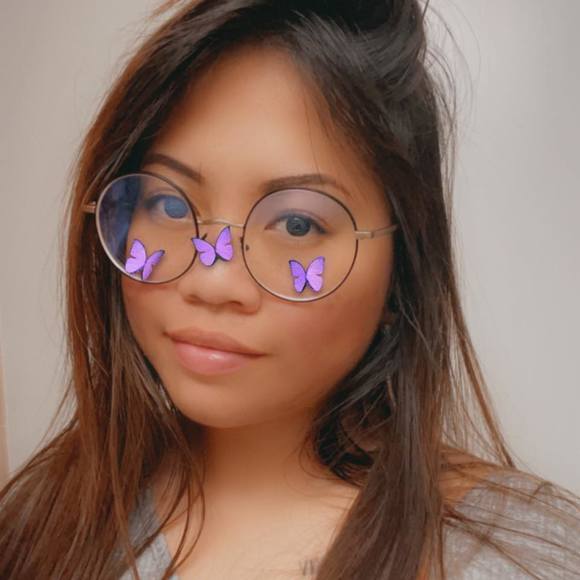 Profile Picture of Kimberly Sison (@kimberlysaan) on Poshmark