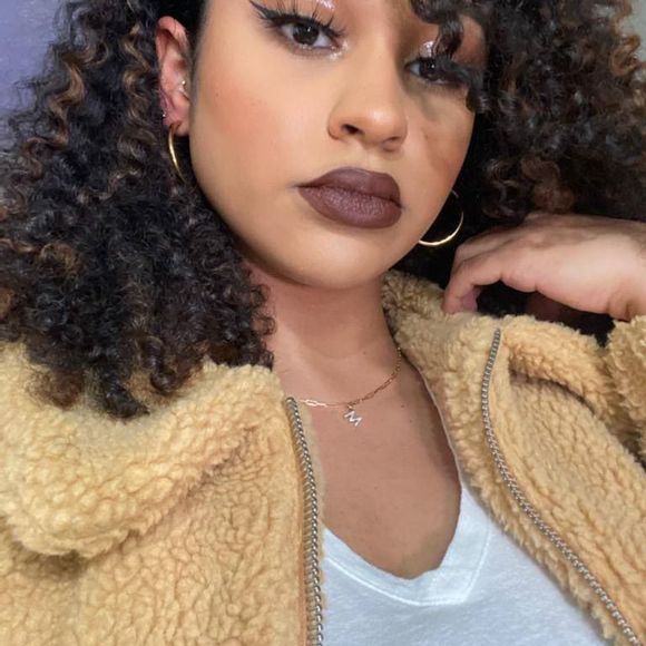 Madison Quinn - Poshmark Profile Picture of Madison Quinn (@_madisonquinn) on Poshmark