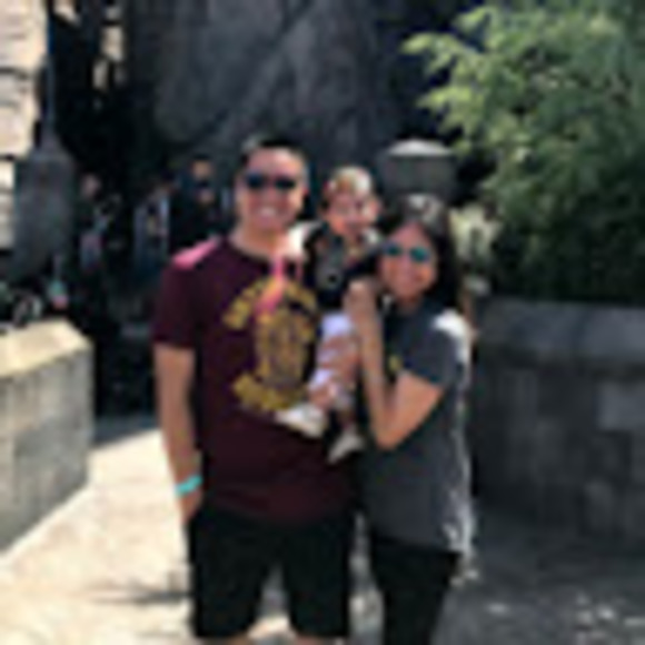 Profile Picture of Brianna Nguyen (@briannanguye410) on Poshmark