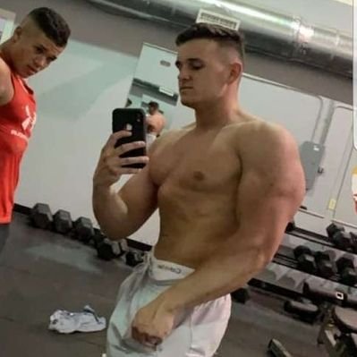 Profile Picture of Phillip Whitby (@bigphill2000) on Twitter