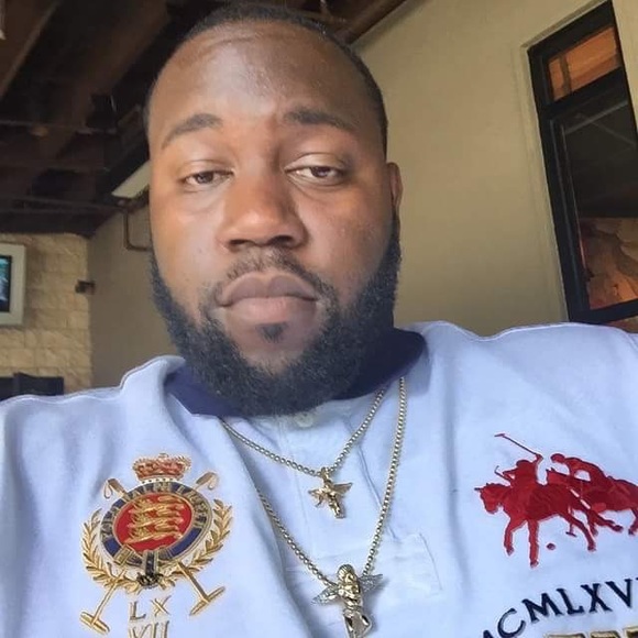 Profile Picture of Melvin Singleton (@melvin3030) on Poshmark