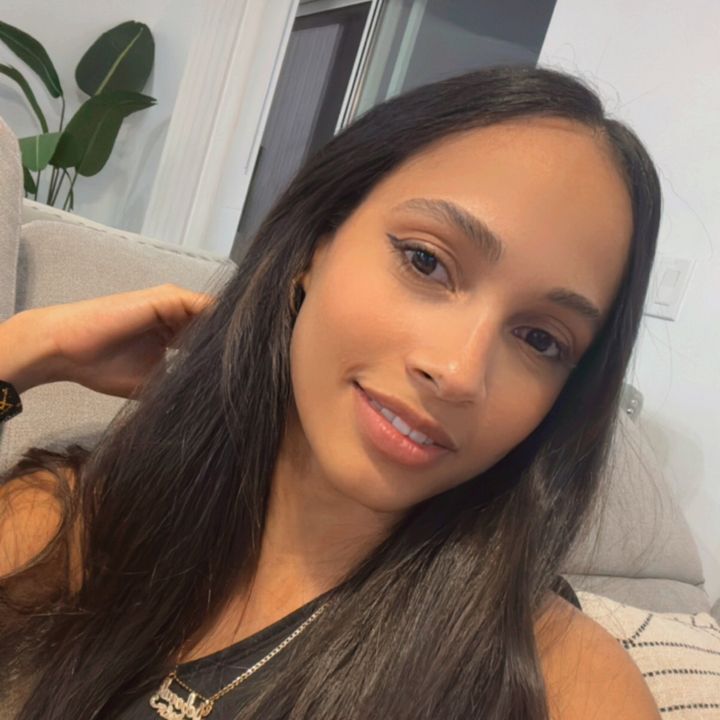 Profile Picture of Deborah (@debyd07) on Tiktok