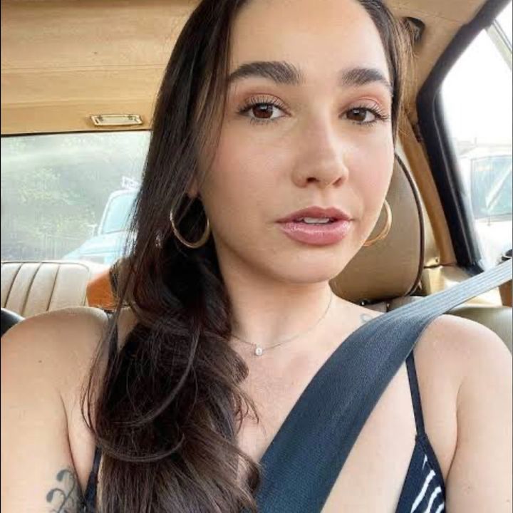 Ashley Mullins - Tiktok Profile Picture of Ashley Mullins (@_paige.renees) on Tiktok