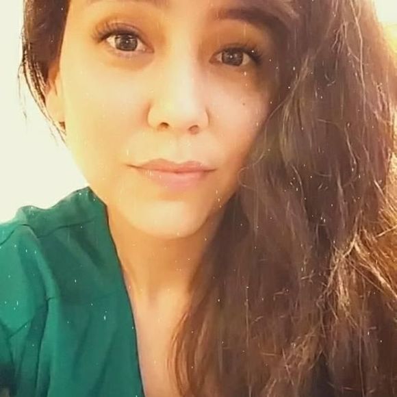 Profile Picture of Christine Derry (@christinederry) on Poshmark