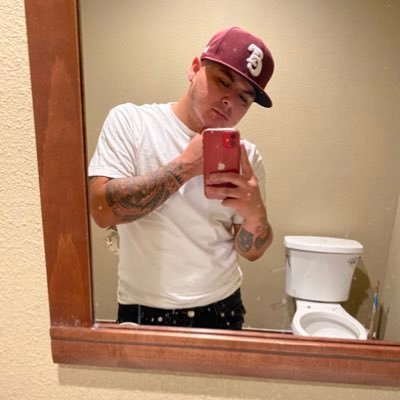 Profile Picture of Isaac Vazquez (@lilvazquez) on Twitter