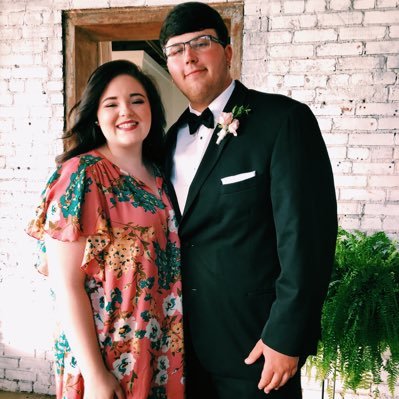 Profile Picture of Kaylie Weems (@kay_elizabeth3) on Twitter