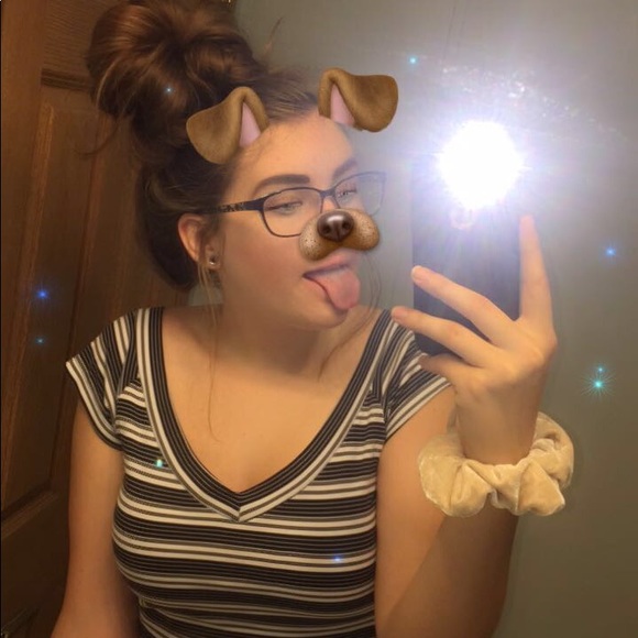Profile Picture of Lily Bean (@lbean_2005) on Poshmark