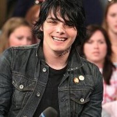 Profile Picture of Julia Kostrzewa (@JuliaMCRmy) on Twitter