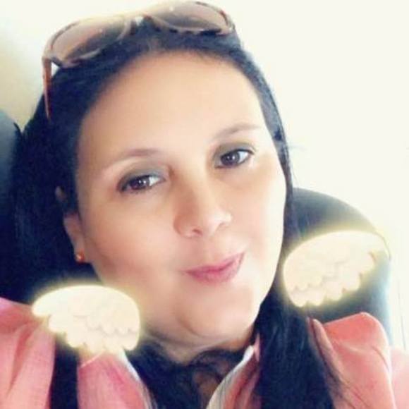 Profile Picture of Vivian Cordero (@vivian_lucian) on Poshmark