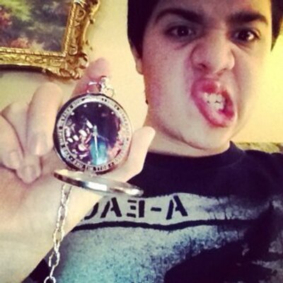 Profile Picture of Damian Hull (@@DamianelBridget) on Twitter