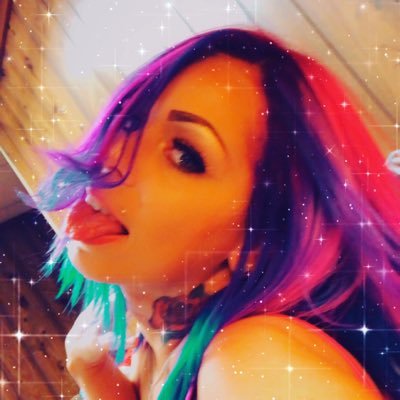 Profile Picture of Belinda Santiago (@Belinda50714561) on Twitter