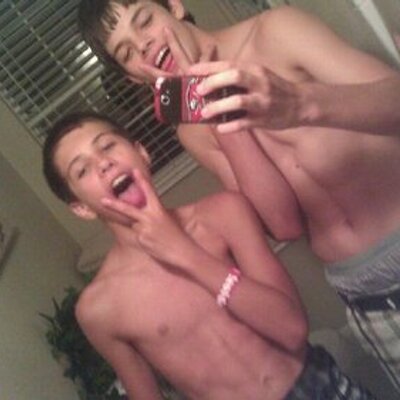 Profile Picture of Anthony Henshaw (@Anthony96baby) on Twitter