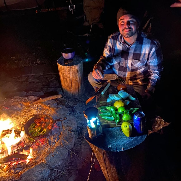 Profile Picture of Tyler Norris (@moneytrees89) on Poshmark