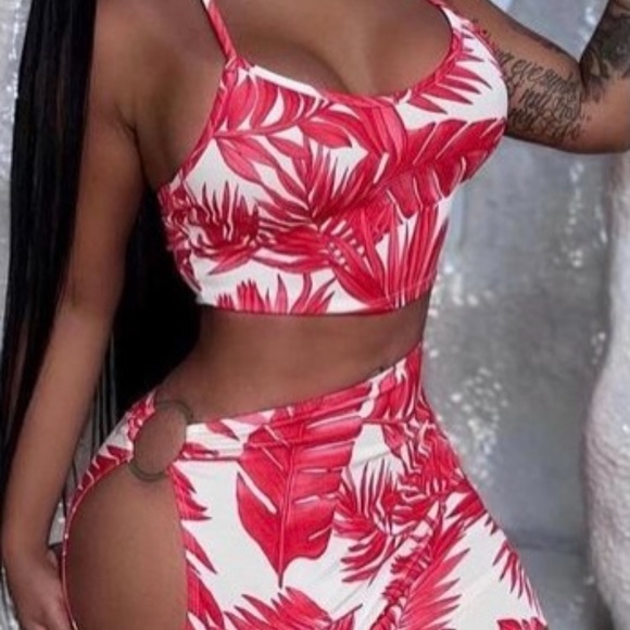 Profile Picture of Kenya Coby (@kenya_coby) on Poshmark