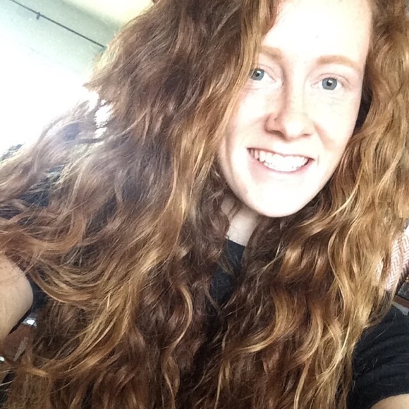 Profile Picture of Nikki Higgins (@nikkih2) on Poshmark