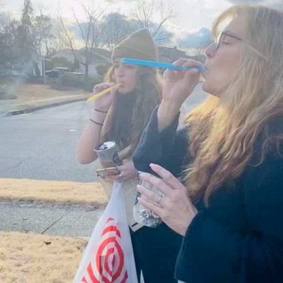 Profile Picture of Donna Gethard (@bdget120) on Poshmark