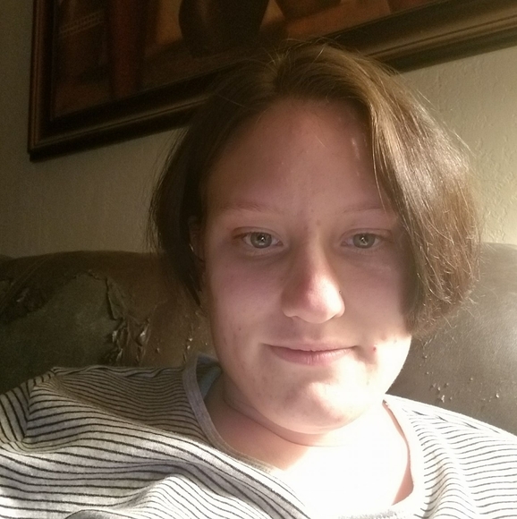 Profile Picture of Kaylyn Gaussoin (@gaussoin) on Poshmark