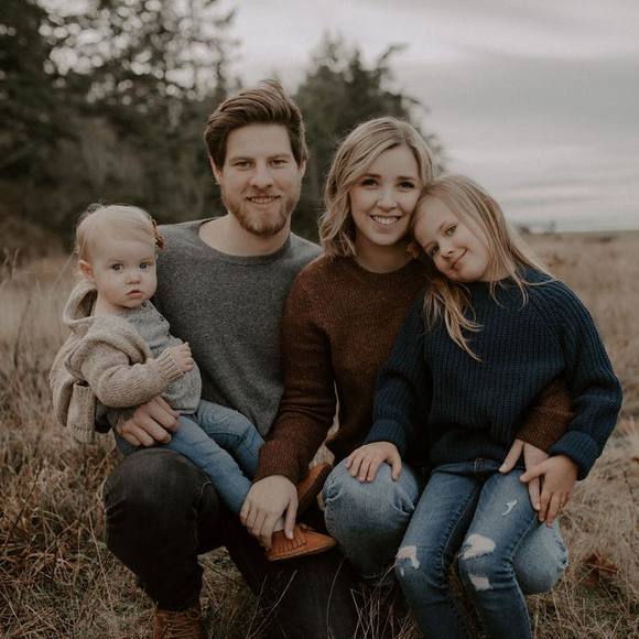 Profile Picture of Graysen Corbett (@graysencorbett) on Poshmark