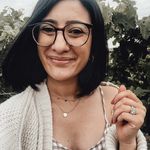 Profile Picture of Intuitive Space holder | Menstrual Cycles | Moon Circles (@thedaniellaelias) on Instagram
