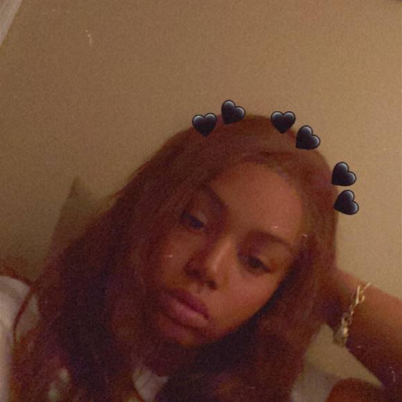 Profile Picture of Diamond Benjamin (@diamondbenja143) on Poshmark