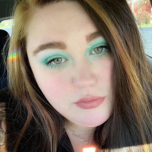 Profile Picture of Tabitha Schubert (@tabilikethecat) on Poshmark