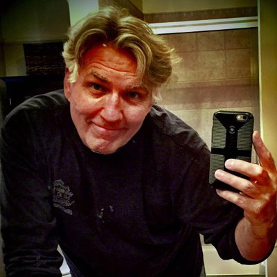Profile Picture of Dave Banks (@WorldlyMorsels) on Twitter