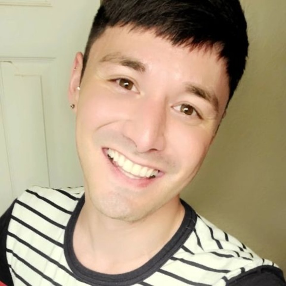 Profile Picture of Brandon Newton (@bn5221) on Poshmark