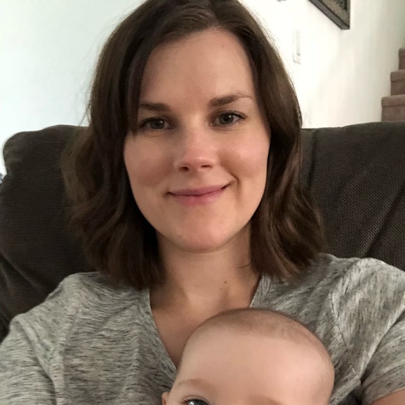 Profile Picture of Jennifer Springall (@jennps11) on Poshmark