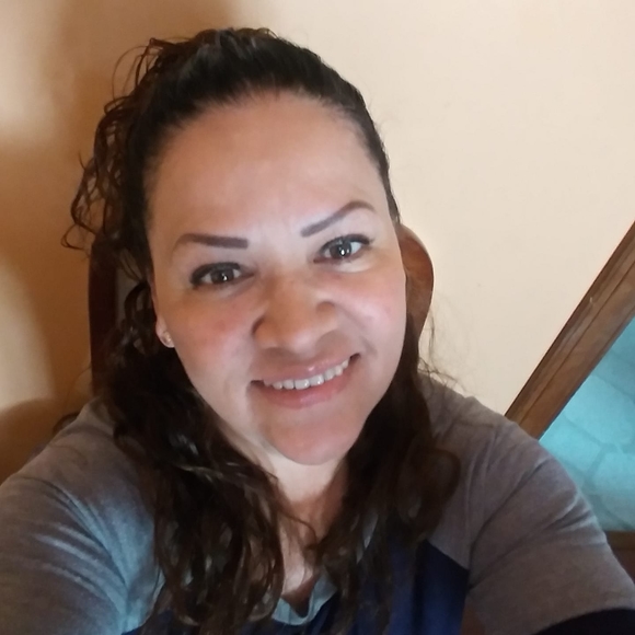 Profile Picture of Navarro Josefina (@josefina_diaz12) on Poshmark