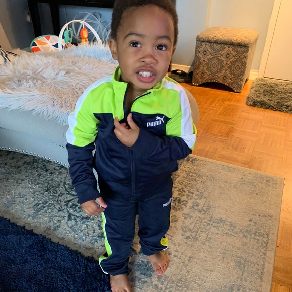 Profile Picture of Judith Bookal (@judithbookal) on Poshmark