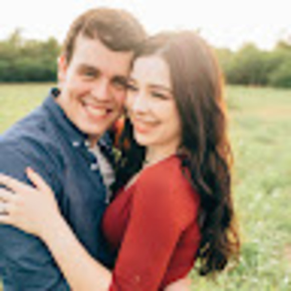 Profile Picture of Sarah Manning (@sarahmanning886) on Poshmark