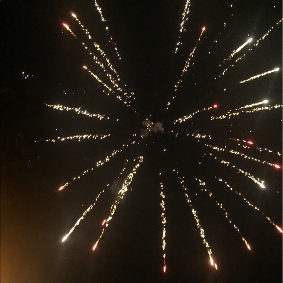 Profile Picture of Misty Carl (@misty_c79) on Poshmark