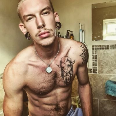 Profile Picture of Isaac Cross (@IsaacCr44313535) on Twitter