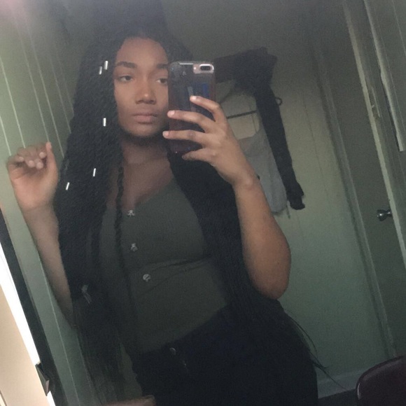 Profile Picture of Chinonye Okoli (@chi_choo) on Poshmark