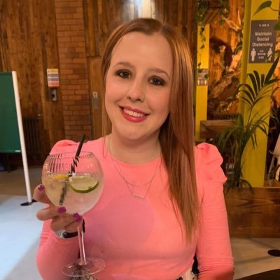 Profile Picture of Emma Maillard (@emmamaillard) on Twitter