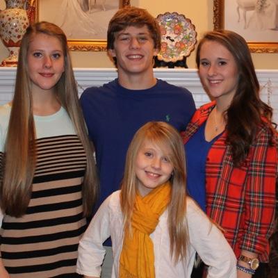 Profile Picture of Mandy Davidson (@mdavidson4) on Twitter