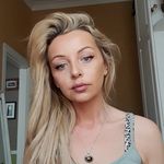 Profile Picture of Danielle Wolfe (@wolfe_danielle_) on Instagram