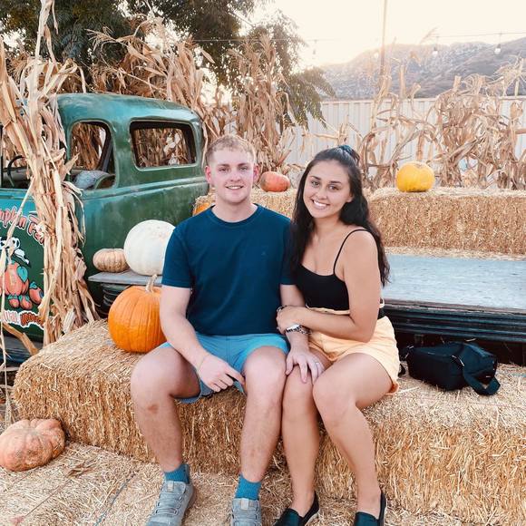 Profile Picture of Julia Shipman (@julia_shipman) on Poshmark