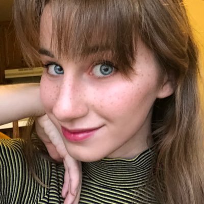 Profile Picture of Emily Rose Simons (@EmilyRoseSimons) on Twitter