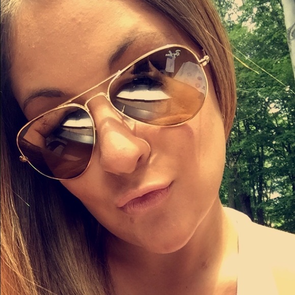 Profile Picture of Megan Calvert (@megscal1) on Poshmark