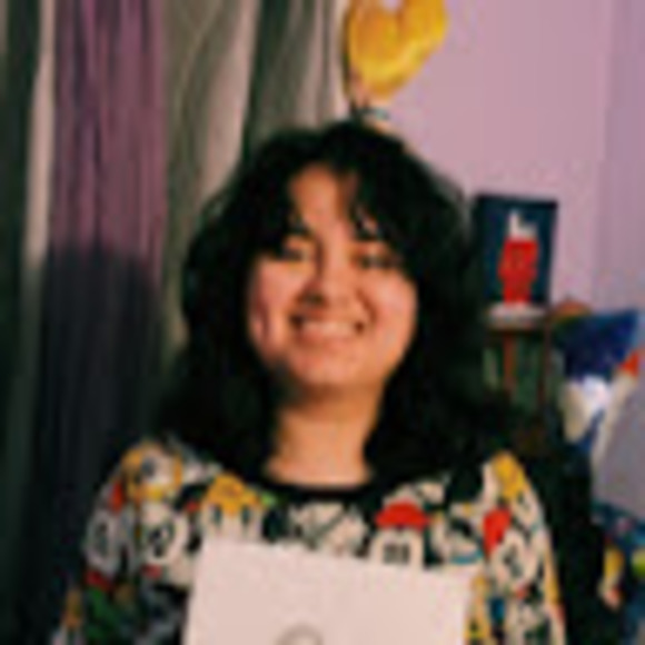 Profile Picture of Alexa Perez (@perezalexa302) on Poshmark