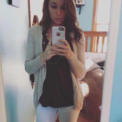 Profile Picture of Jillian (@Jillian_Brooke2) on Twitter