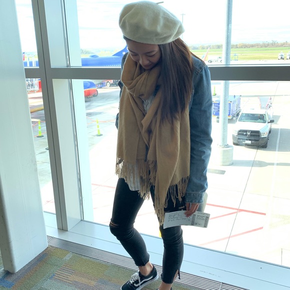 Profile Picture of Kimberly Iwamoto (@emimari) on Poshmark