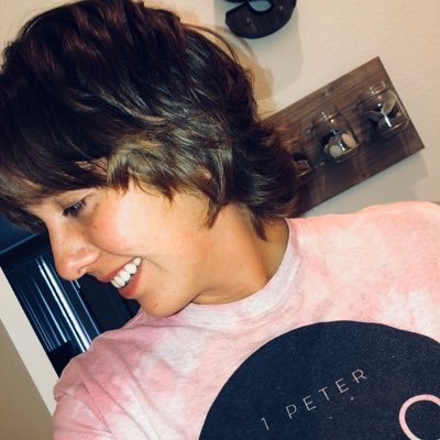 Profile Picture of Isabella Schaefer (@Isabell74387229) on Twitter