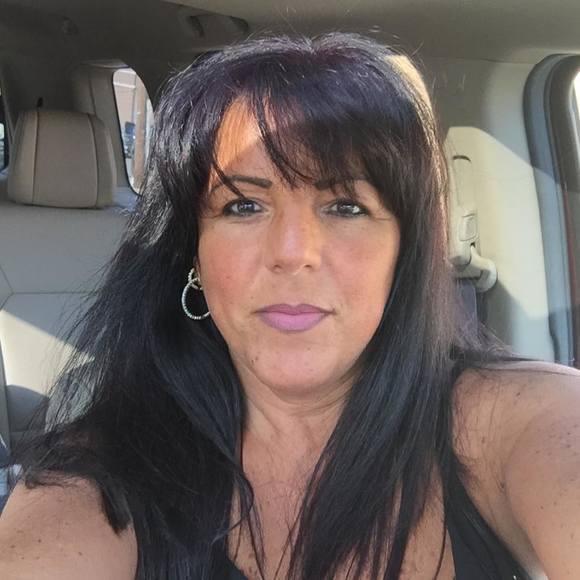 Profile Picture of Joanne Di iura mancuso (@sunshinz268) on Poshmark
