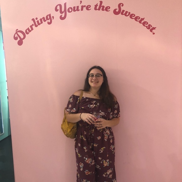 Profile Picture of Danielle Riggio (@danielleriggio) on Poshmark