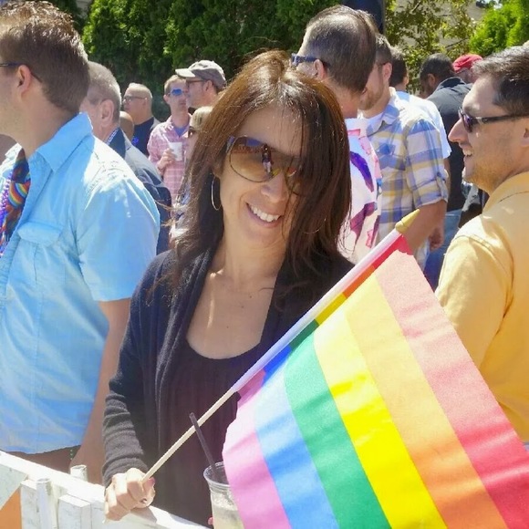 Yolanda Vera - Poshmark Profile Picture of Yolanda Vera (@verayol) on Poshmark