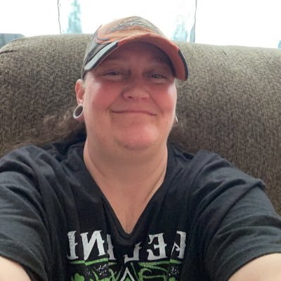 Profile Picture of Sharibooker (@sharibooker20) on Twitter