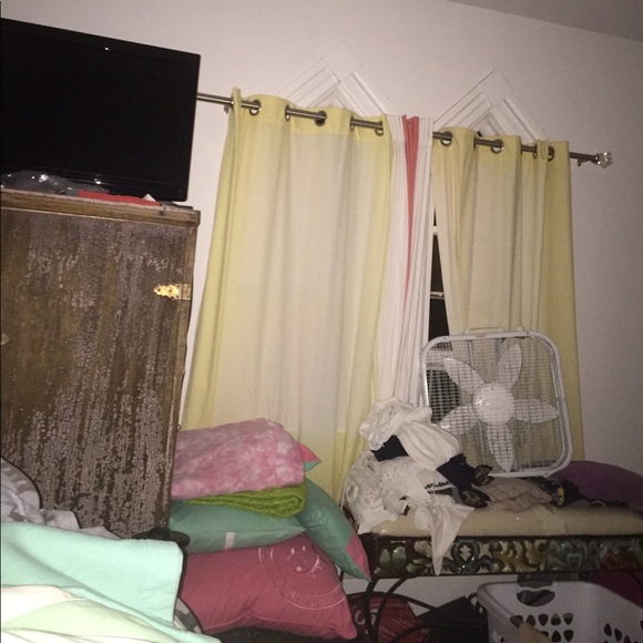 Profile Picture of Deborah Kosiak (@dkosiak) on Poshmark